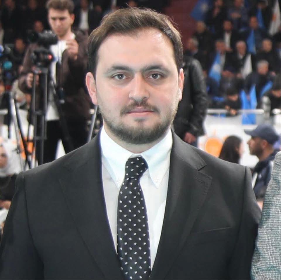 ELAZIĞ’DA AK PARTİ’DE YENİ DÖNEM: SENCER SELMANOĞLU DÖNEMİ BAŞLADI!