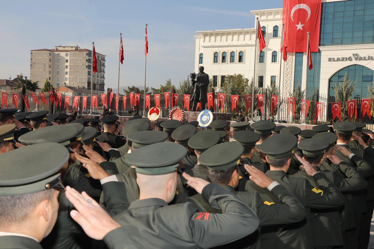 ELAZIĞ’DA 10 KASIM ANMA TÖRENİ DÜZENLENDİ