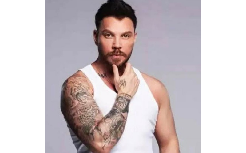 Sinan Akçıla otopark cezası!