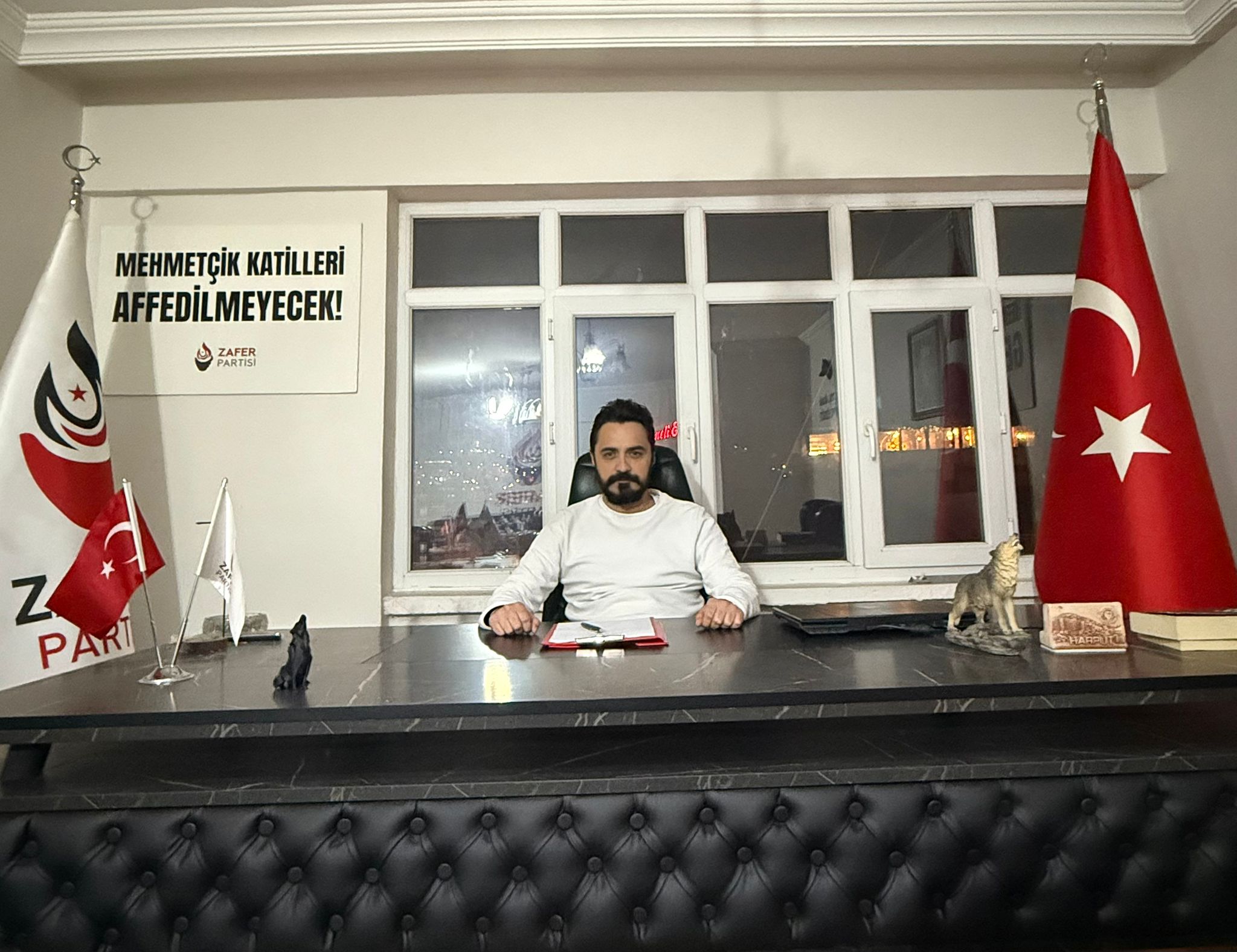 Onur Omrak’tan Yeni Yıl Mesajı: “Türk Milleti En Zor Günlerde Bile Umudunu Kaybetmez”