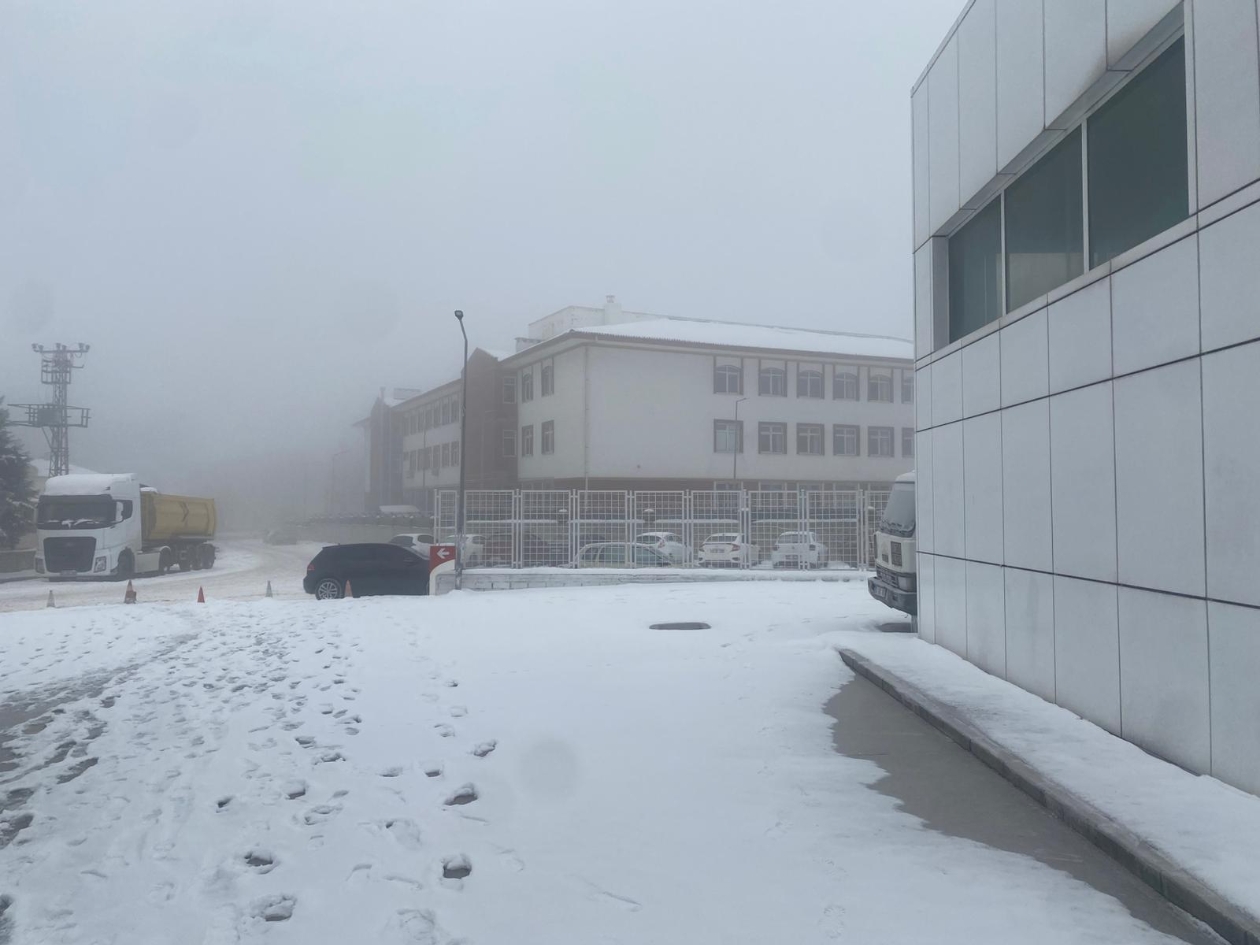 DONDUK! OKULDA SOĞUK SINAVLAR