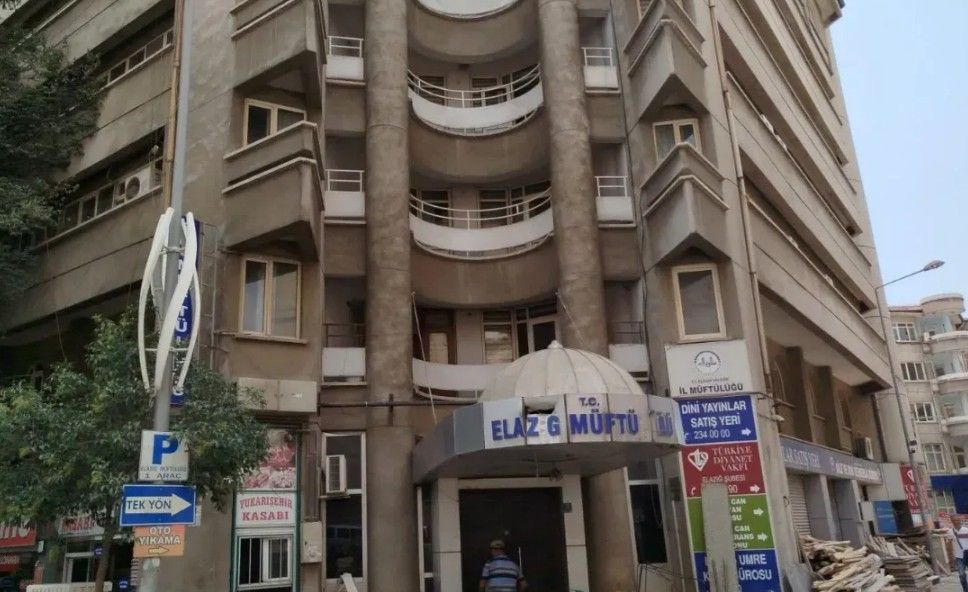 5 YILDIR AYAKTA, 5 YILDIR TEHLİKE: HASARLI MÜFTÜLÜK BİNASI NEYİ BEKLİYOR?