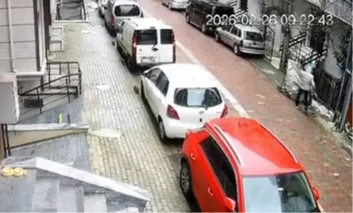 Avcılar’da skuter hırsızlığı kamerada