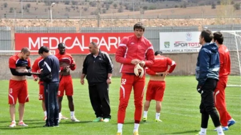 Efsane Kaleciden Elazığspor Çağrısı