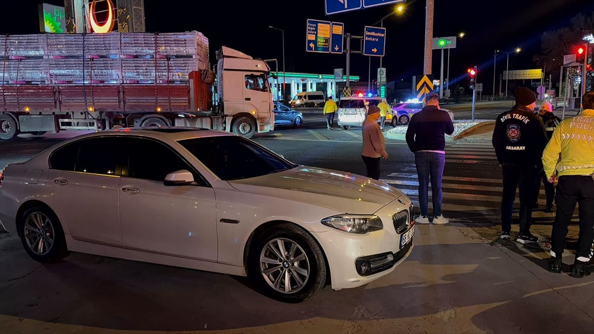 Aksaray’da polisin “dur” ihtarına uymayan ehliyetsiz sürücüye 381 bin lira ceza uygulandı