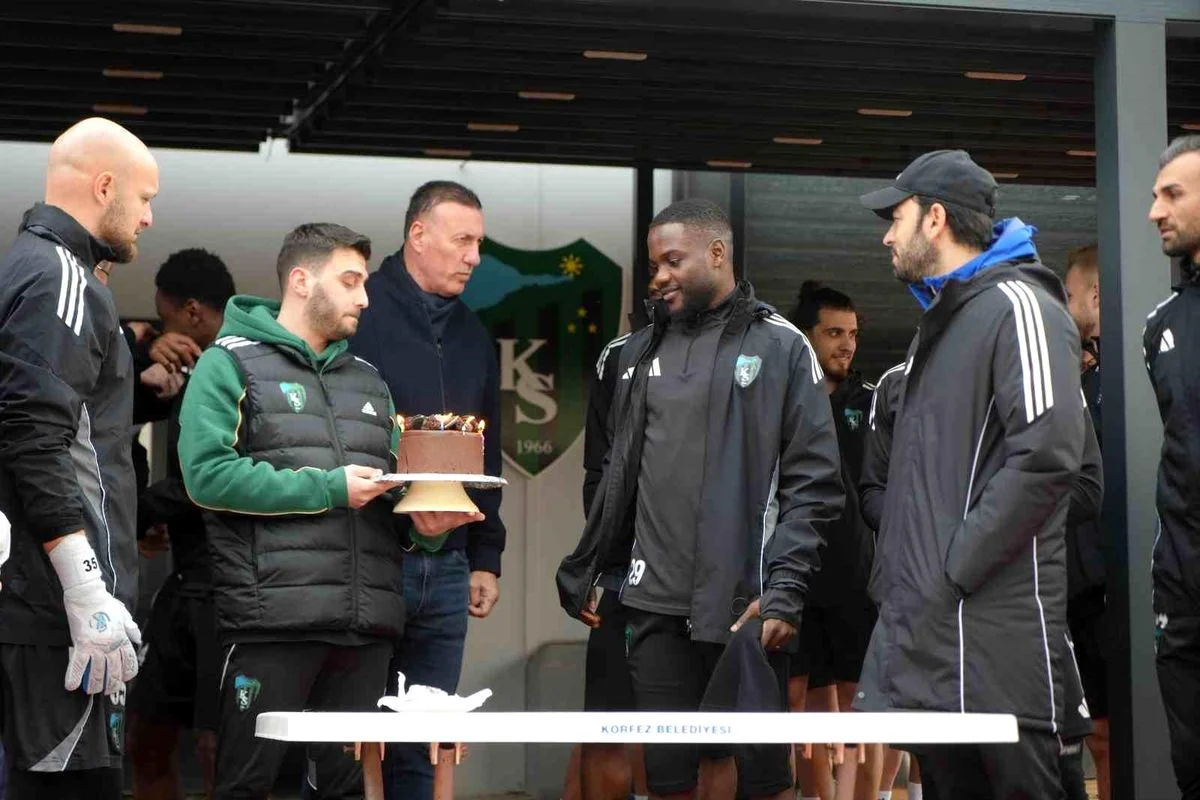 Cafumana Show’a doğum günü sürprizi