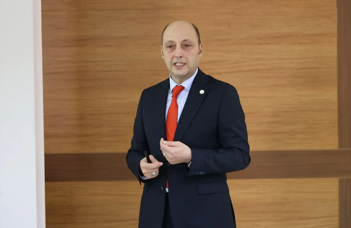 Yaşlılarda kötü ağız sağlığı Alzheimer riskini 4 kat artırıyor