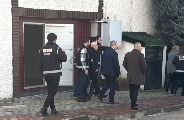 Bursa’nın Belediye Başkanı Mustafa Bozbey Tutuklandı, Ailesi Serbest Kaldı