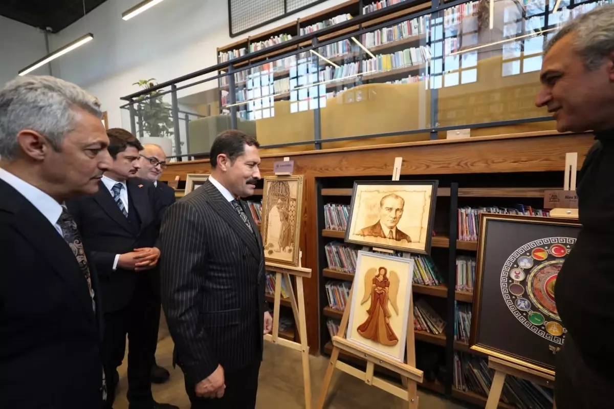 Kütüphaneler geleceğe ışık tutuyor: Hatay’da anlamlı kutlama